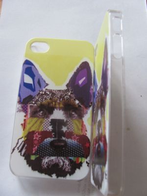 Mobile cover with scottie