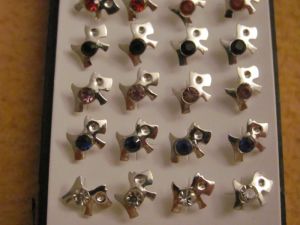 Earrings with stones