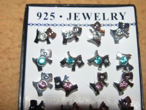 Earrings with stones